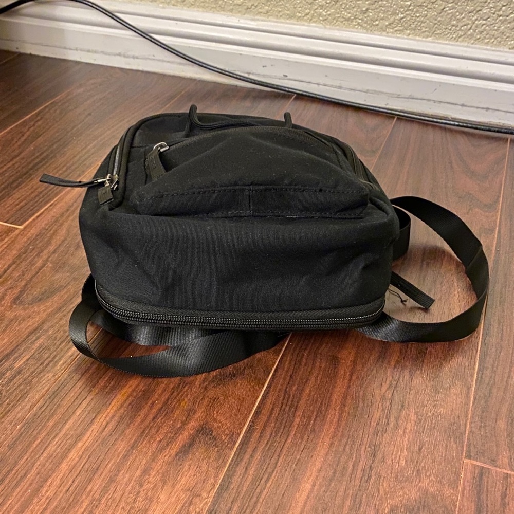 Nike Tanjun Mini Backpack - Picture 5 of 7